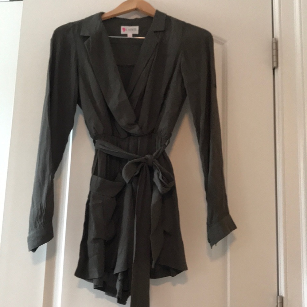 Long sleeve romper with pockets